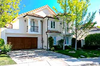 An image of the street view of the sold listing at 1288 Oakshore Drive